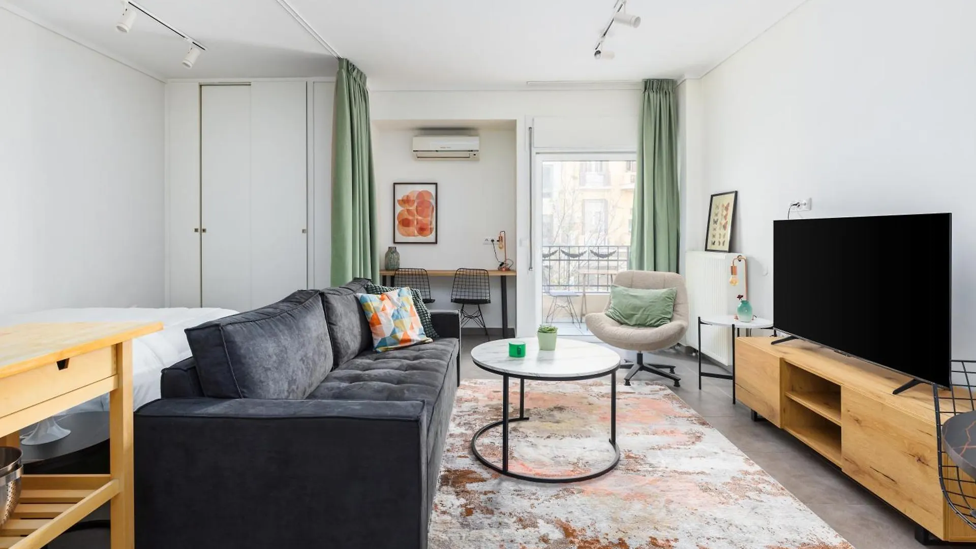 Sienna By Halu!, Cozy Apt In Main Shopping District location